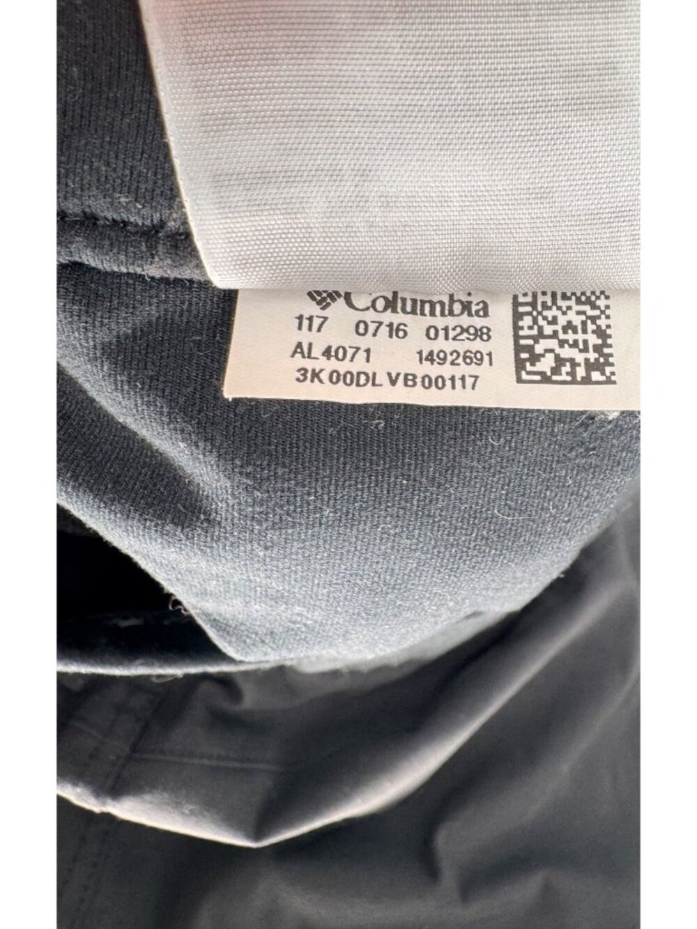 Columbia Black Women's All Seasons Ruched Skort Size Medium with Pockets - Picture 11 of 11
